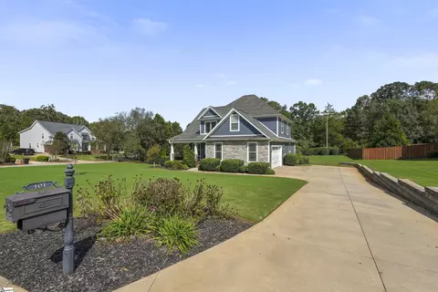 101 Lantern Ridge Dr, Easley, SC 29642 photo 2