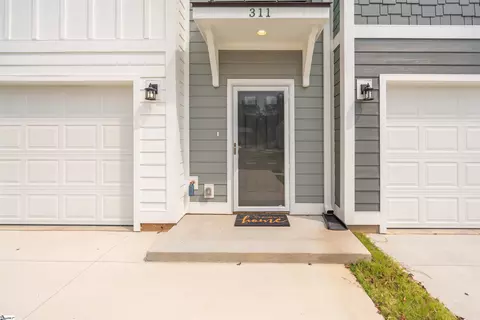 327 Lion Heart Ln, Greer, SC 29651