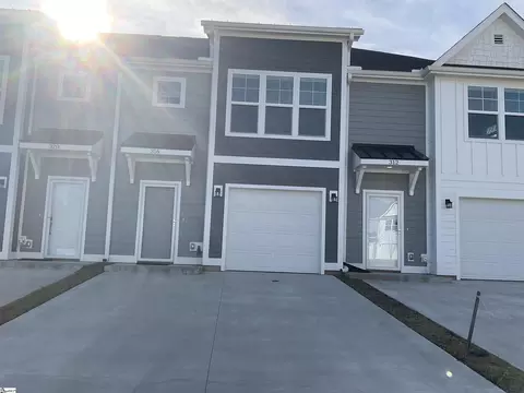 319 Lion Heart Ln, Greer, SC 29651