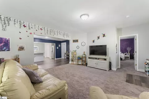 1 Dora St, Pelzer, SC 29669 photo 5