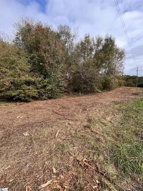 588 Mcswain Rd, Chesnee, SC 29323
