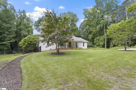 610 E Mountain Creek Rd, Taylors, SC 29687