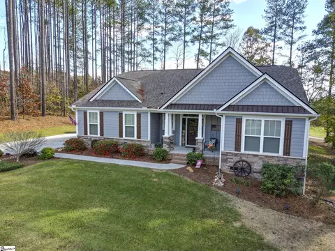 13 Laurelcrest Ln, Travelers Rest, SC 29690