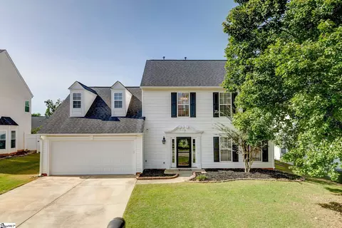 37 Bellows Falls Dr, Greer, SC 29650