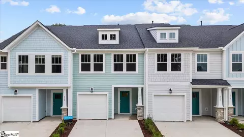 216 Curhill Ln, Simpsonville, SC 29681