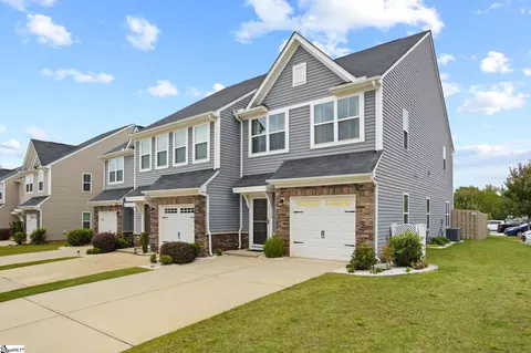 100 Roundtree Dr, Simpsonville, SC 29681