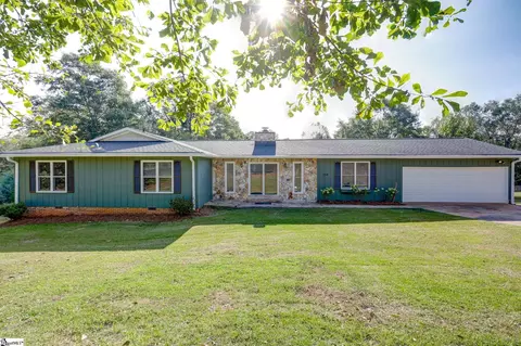 218 Tar Blvd, Greenville, SC 29605