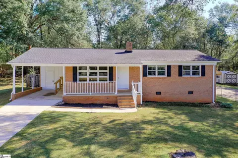 123 Taylors Rd, Taylors, SC 29687