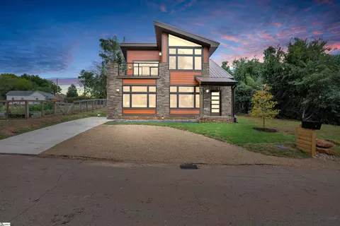 3 Bolt St, Greenville, SC 29605