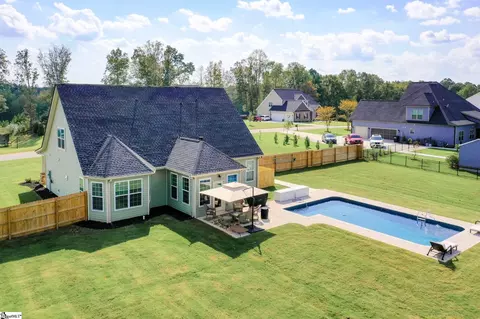 View/Area - 1011 Waterside Dr, Easley, SC 29642 photo 3 of 4
