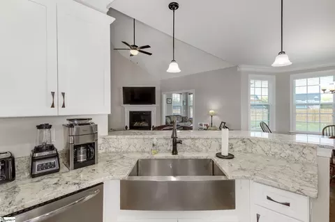 Kitchen - 1011 Waterside Dr, Easley, SC 29642 photo 2 of 5
