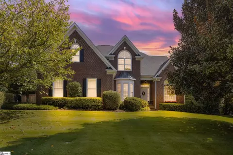 216 Huddersfield Dr, Simpsonville, SC 29681