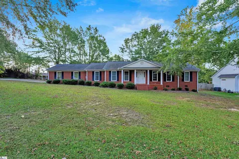 201 Woodfield Dr, Easley, SC 29642