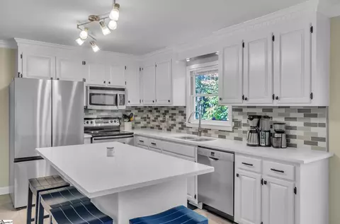 104 Briar Park Dr, Greer, SC 29651 photo 9