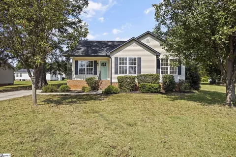 110 Arnold St, Greenville, SC 29611
