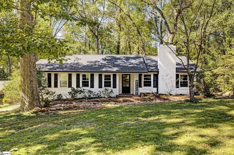318 Holmes Dr, Greenville, SC 29609