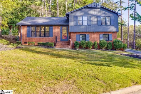 121 Normandy Ave, Spartanburg, SC 29301