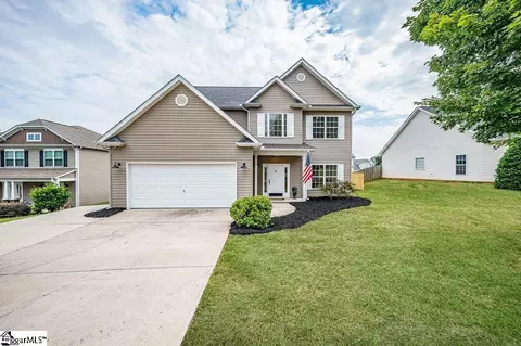 914 Rubble Ct, Boiling Springs, SC 29316