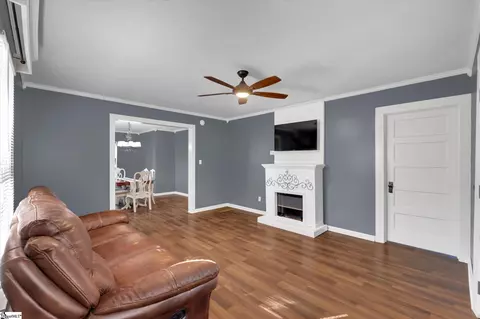 Living - 7 Park St, Pelzer, SC 29669 photo 1 of 4