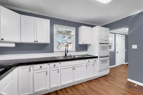 Entry Way - 7 Park St, Pelzer, SC 29669 photo 2 of 2