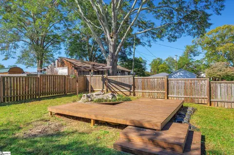 Exterior - 7 Park St, Pelzer, SC 29669 photo 3 of 6