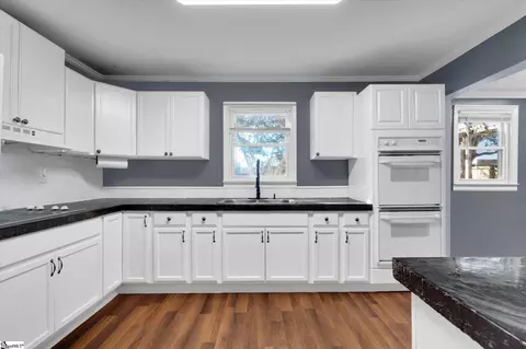 Kitchen - 7 Park St, Pelzer, SC 29669 photo 2 of 2