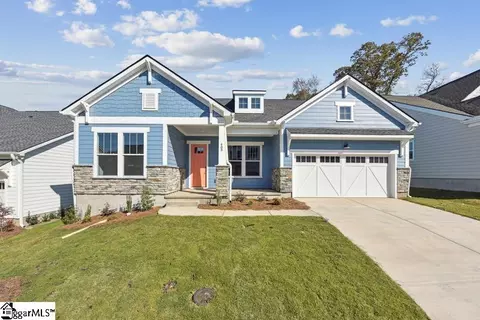 409 Galleron Ct, Fountain Inn, SC 29644