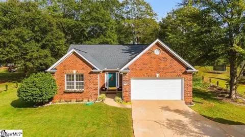 864 Peachtree Rd, Chesnee, SC 29323