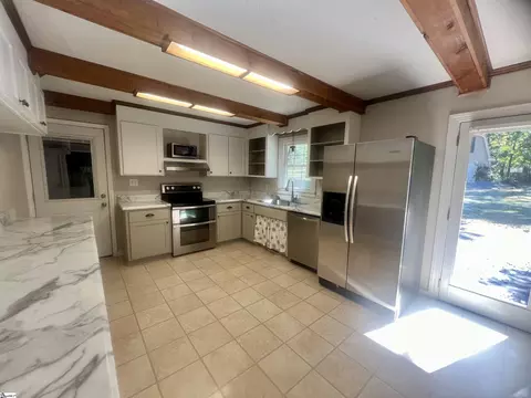 211 Sylvia Rd, Easley, SC 29642 photo 9