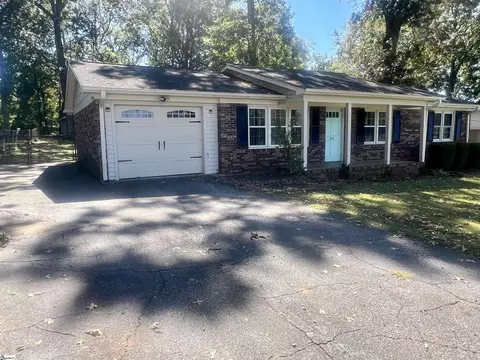 211 Sylvia Rd, Easley, SC 29642 photo 2