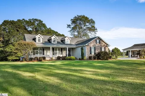1050 Stringer Rd, Belton, SC 29627