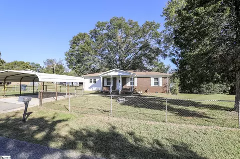 645 Woodvale Rd, Anderson, SC 29624