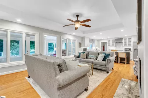 302 W Hackney Rd, Greer, SC 29650 photo 6
