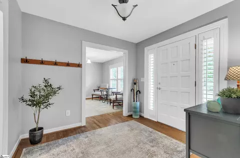 302 W Hackney Rd, Greer, SC 29650 photo 3