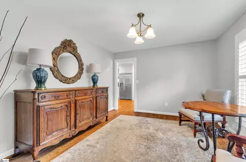 302 W Hackney Rd, Greer, SC 29650 photo 4