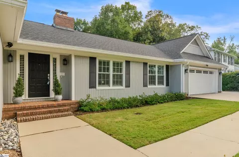 302 W Hackney Rd, Greer, SC 29650 photo 2