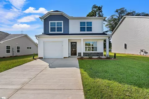 106 Southern Magnolia Ln, Laurens, SC 29360