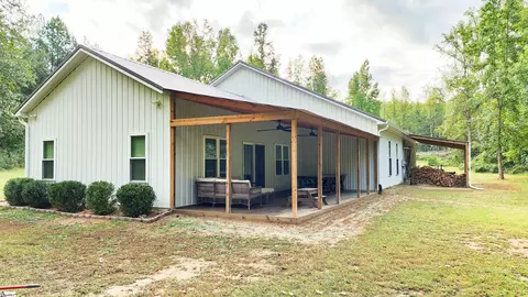 Exterior - 105 Willow Spring Rd, Six Mile, SC 29682 photo 3 of 6