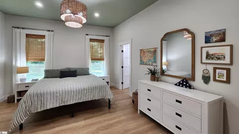 Bedroom - 105 Willow Spring Rd, Six Mile, SC 29682 photo 2 of 4