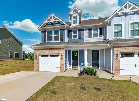 349 Stirrup Ct, Greer, SC 29651