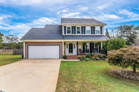 11 Hyde Park Ln, Mauldin, SC 29662