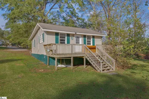 Exterior - 110 Copperhead Rd, Waterloo, SC 29384 photo 2 of 9