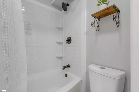 Bath - 110 Copperhead Rd, Waterloo, SC 29384 photo 1 of 1