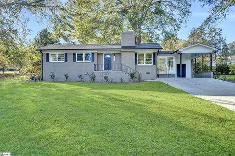 114 Pine Rd, Laurens, SC 29360