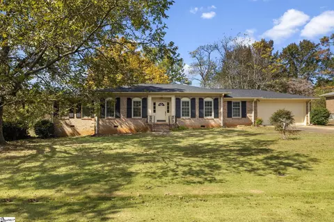 312 Garrett St, Mauldin, SC 29662