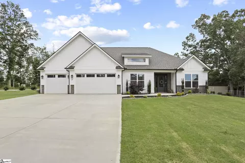 37 Groce Meadow Rd, Taylors, SC 29687