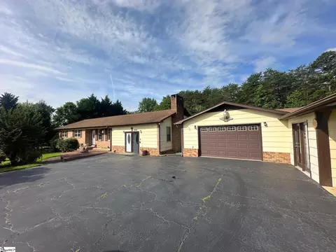 604 Redland Rd, Landrum, SC 29356