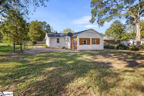 Exterior - 37 Spring St, Pelzer, SC 29669 photo 4 of 4