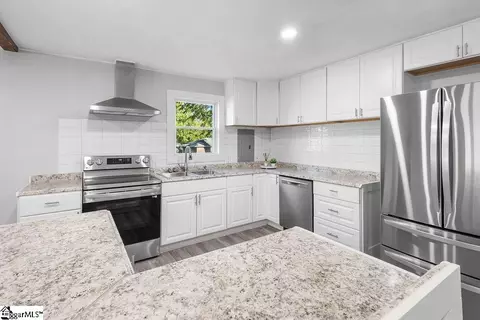 Kitchen - 37 Spring St, Pelzer, SC 29669 photo 2 of 2
