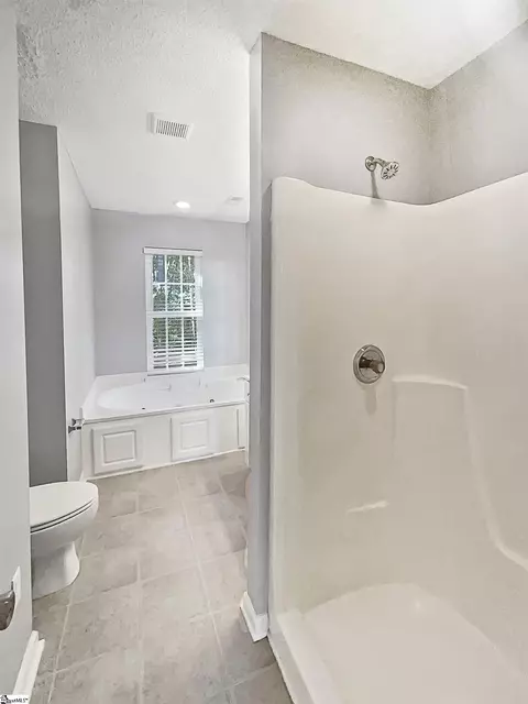 Bath - 246 Springfield Cir, Easley, SC 29642 photo 1 of 3